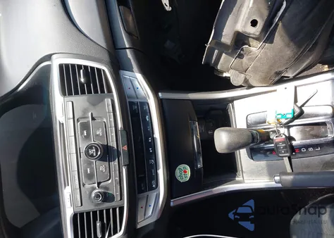 2015 Honda Accord Lx z USA, uszkodzony, nr VIN 1HGCR2F32FA187665